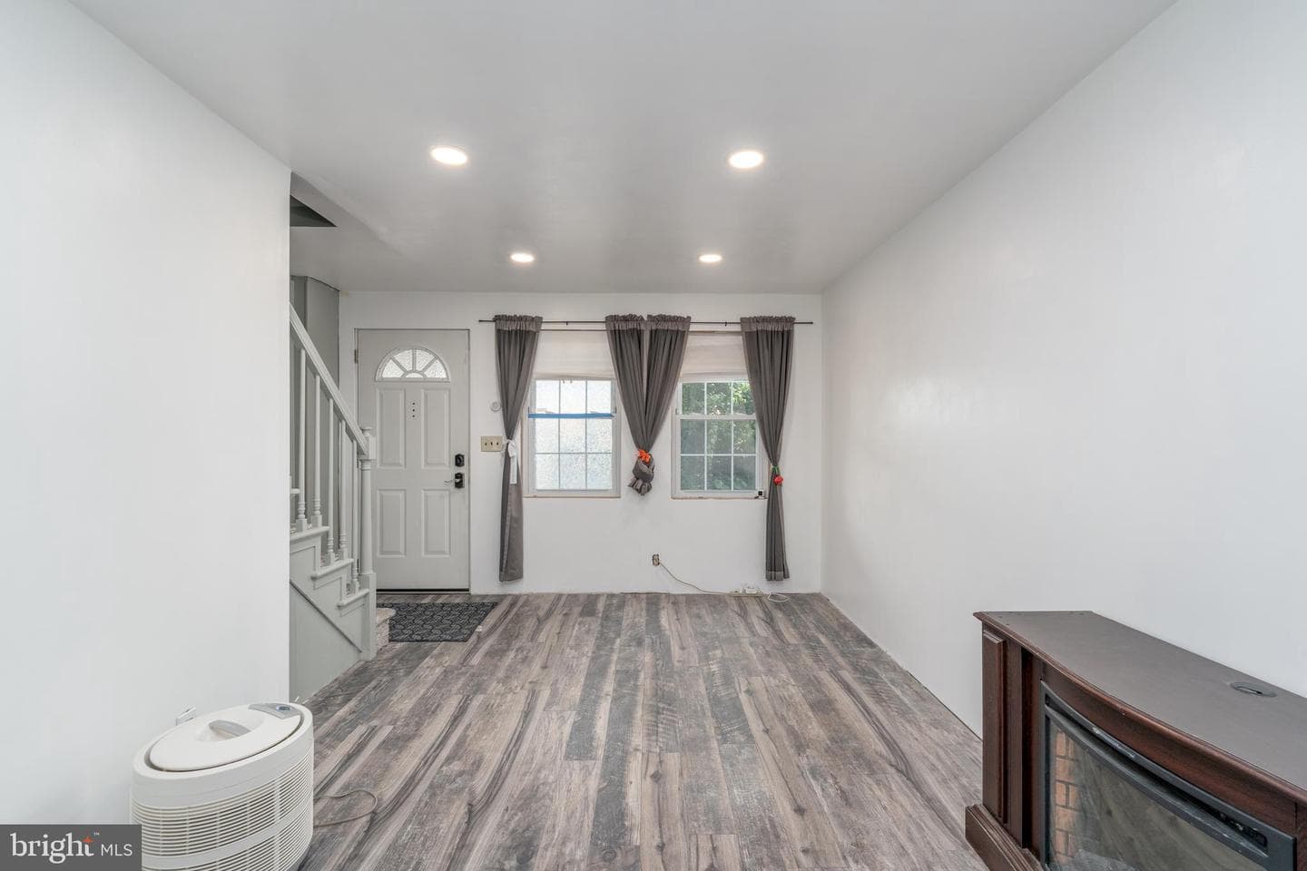 306 Imla Street photo 5