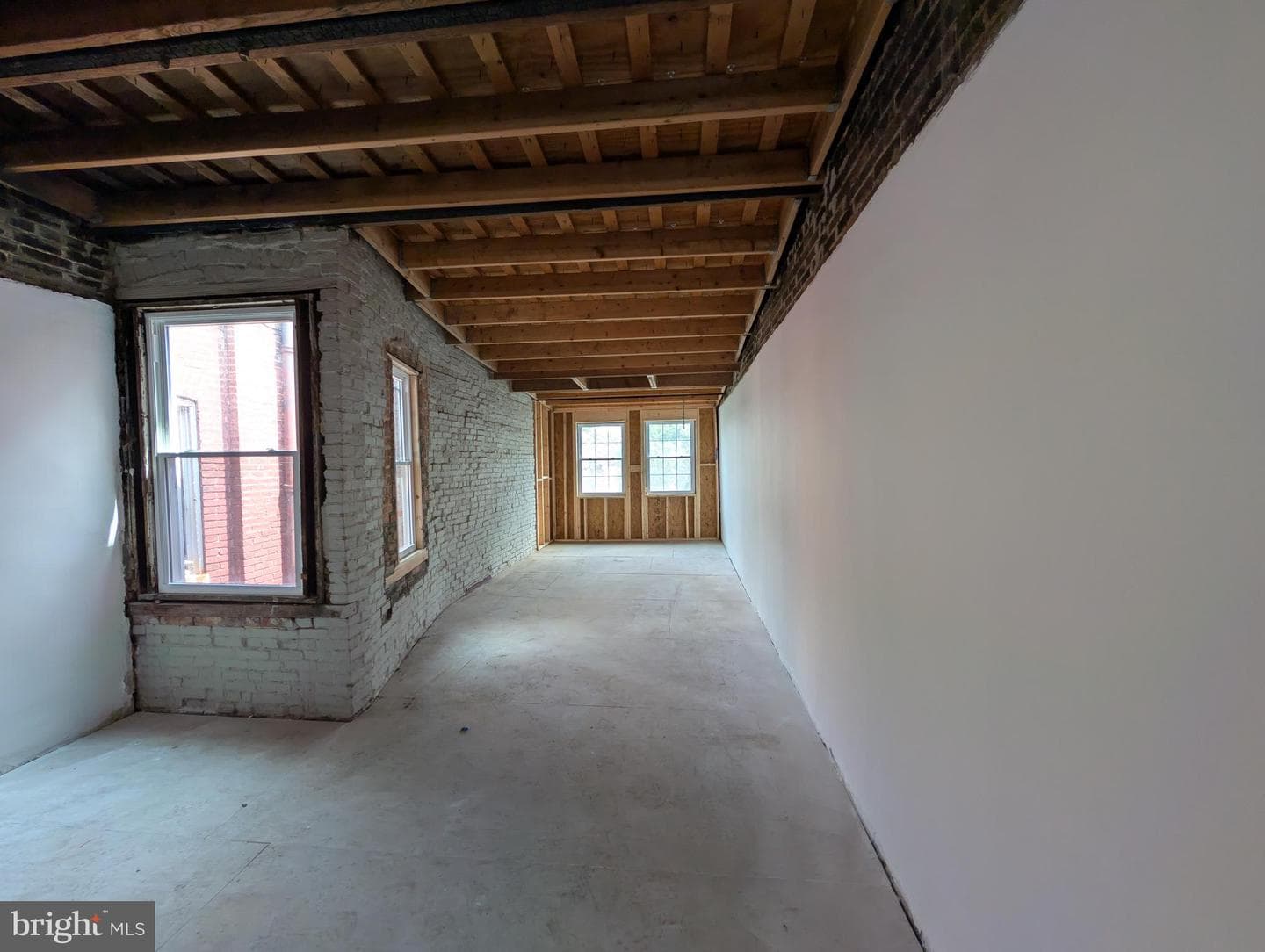 1821 W Fayette Street photo 9