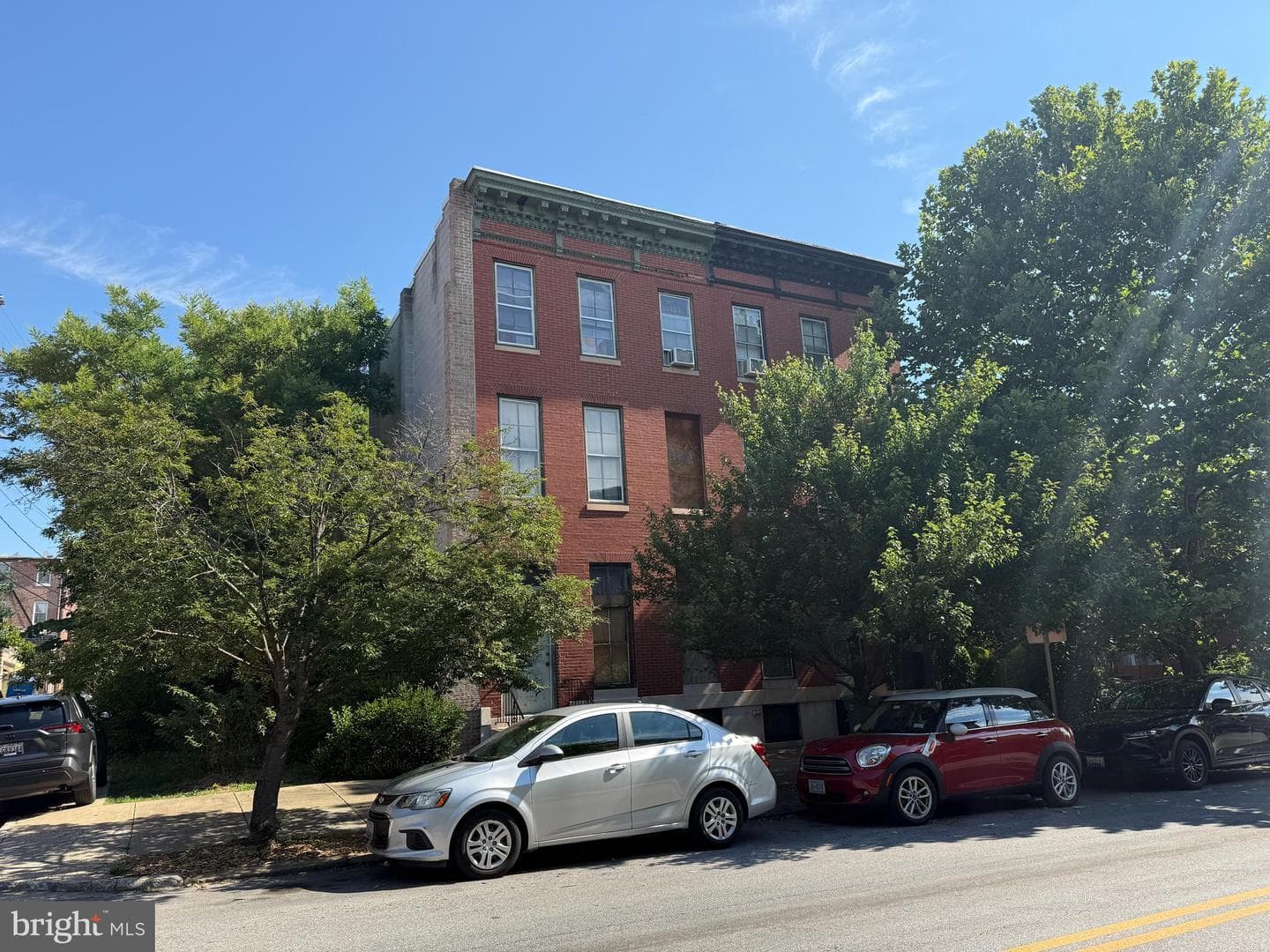 1412 W Lombard Street W photo 2