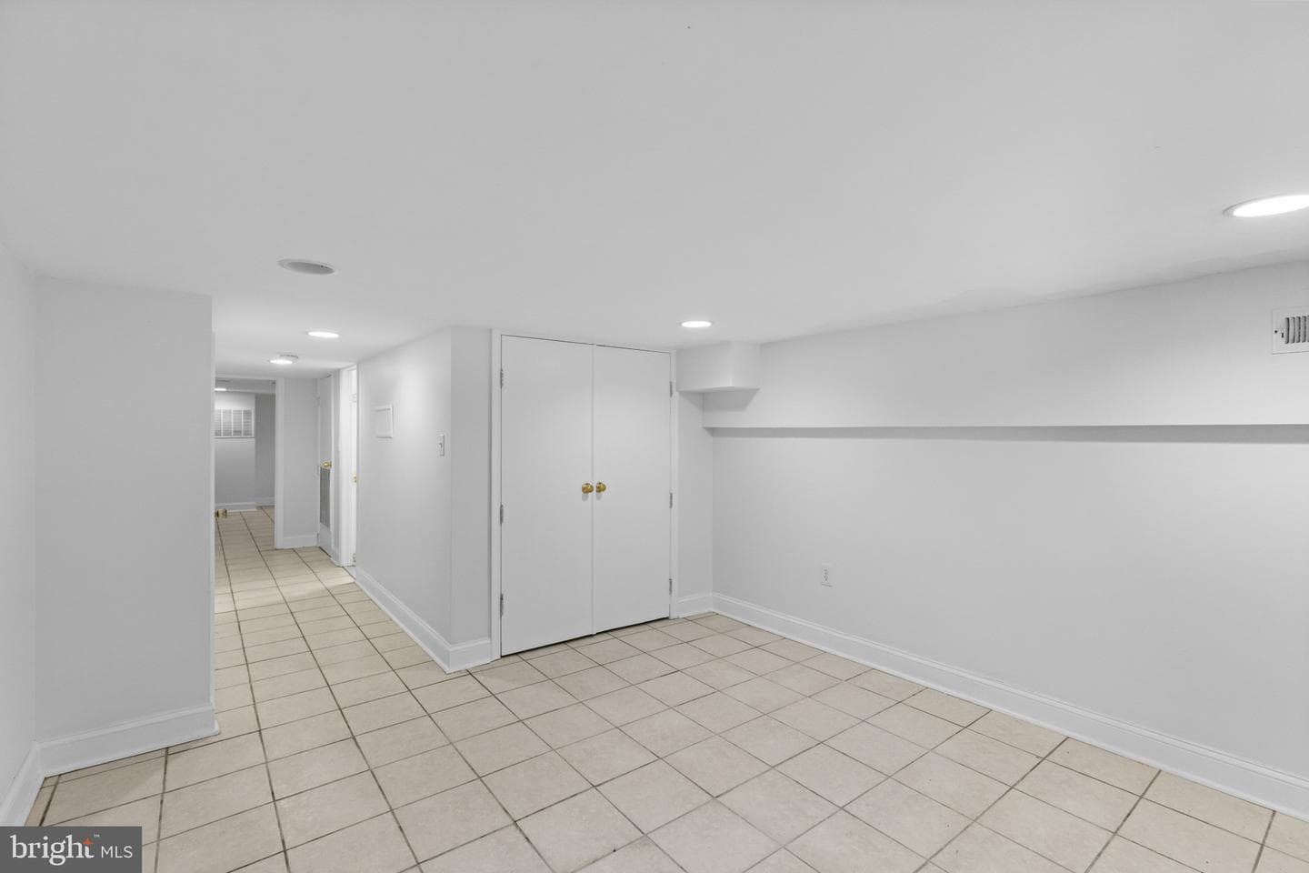 2319 Jefferson Street photo 30