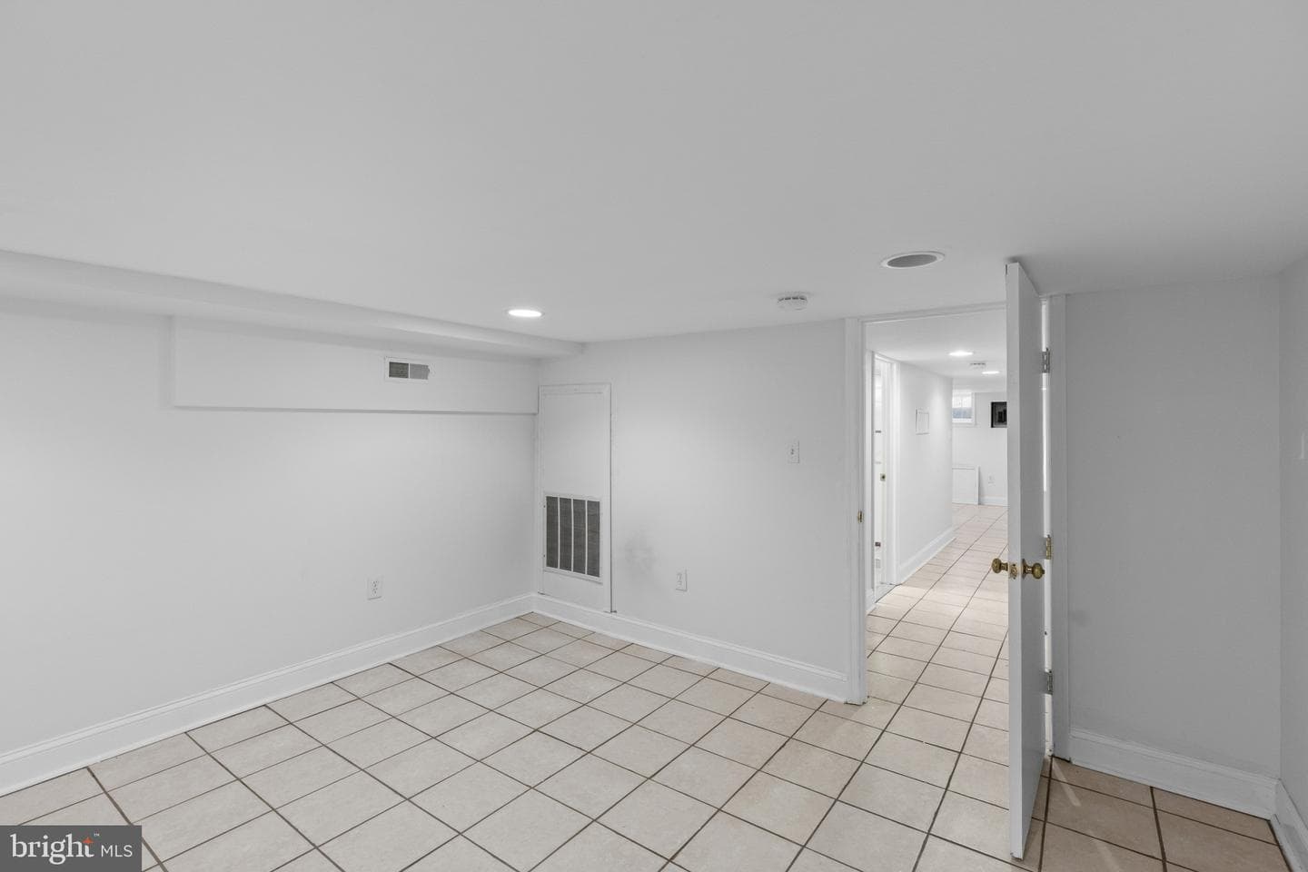2319 Jefferson Street photo 34