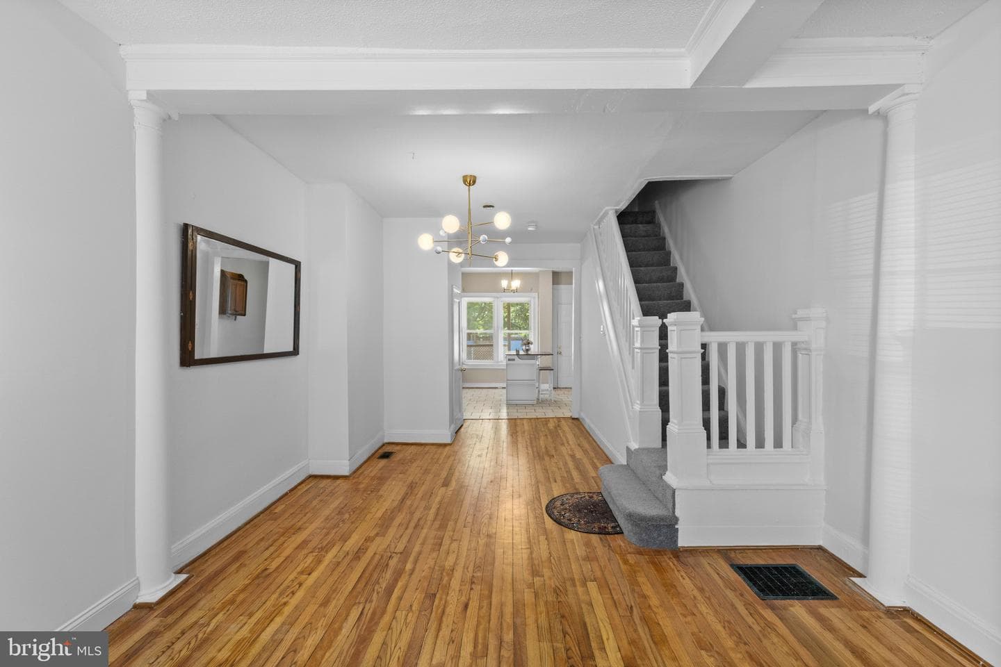 2319 Jefferson Street photo 7