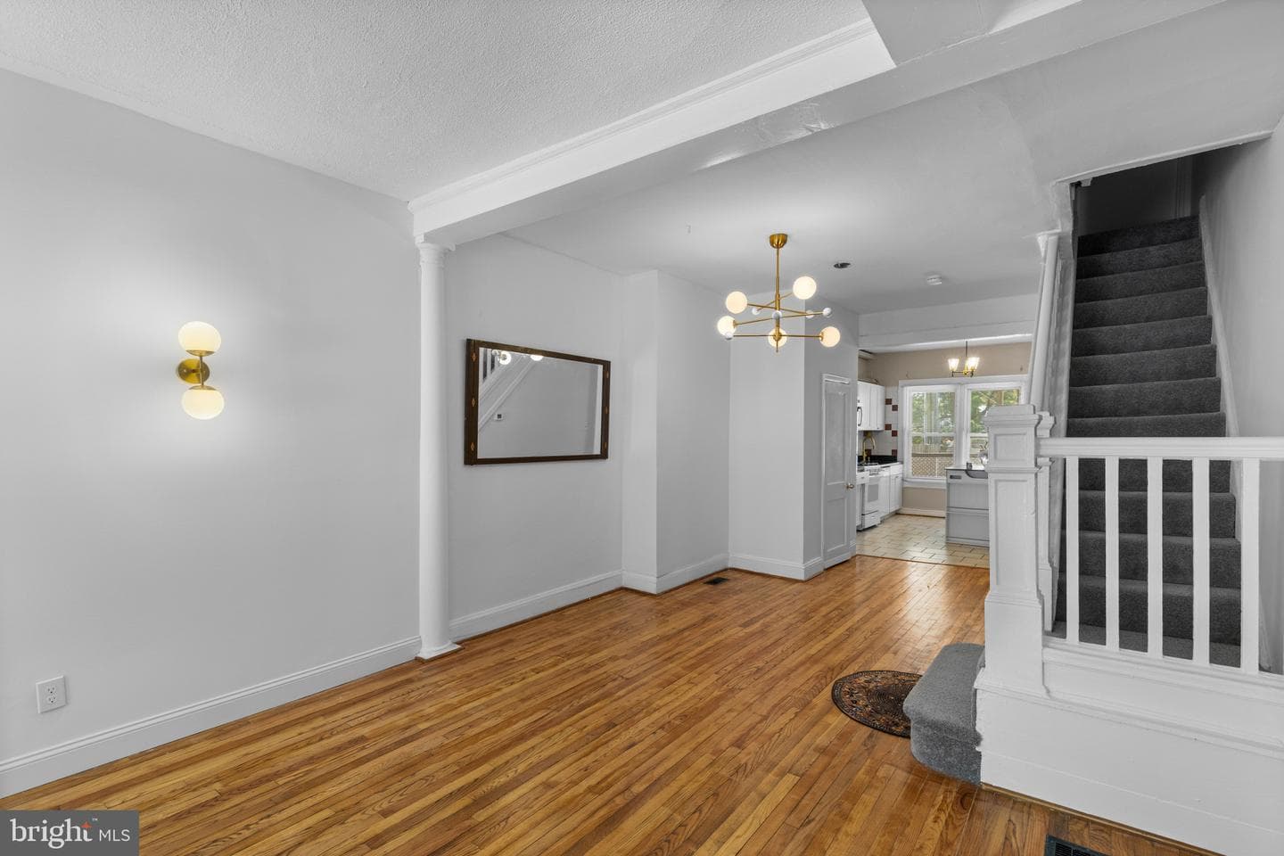 2319 Jefferson Street photo 8