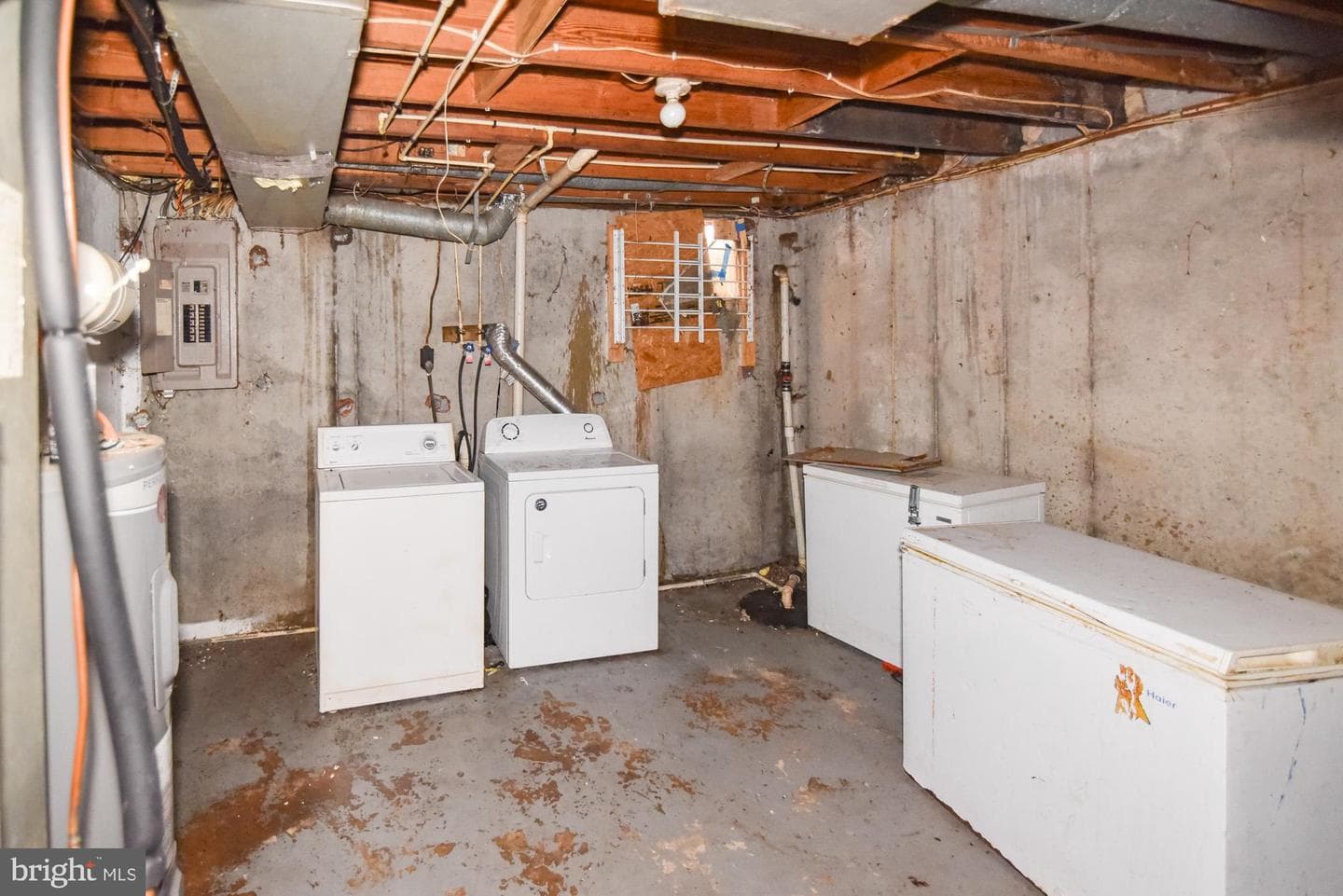 1063 W Lexington Street photo 38