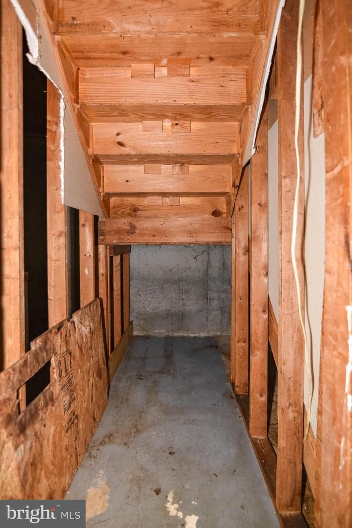 1063 W Lexington Street photo 45