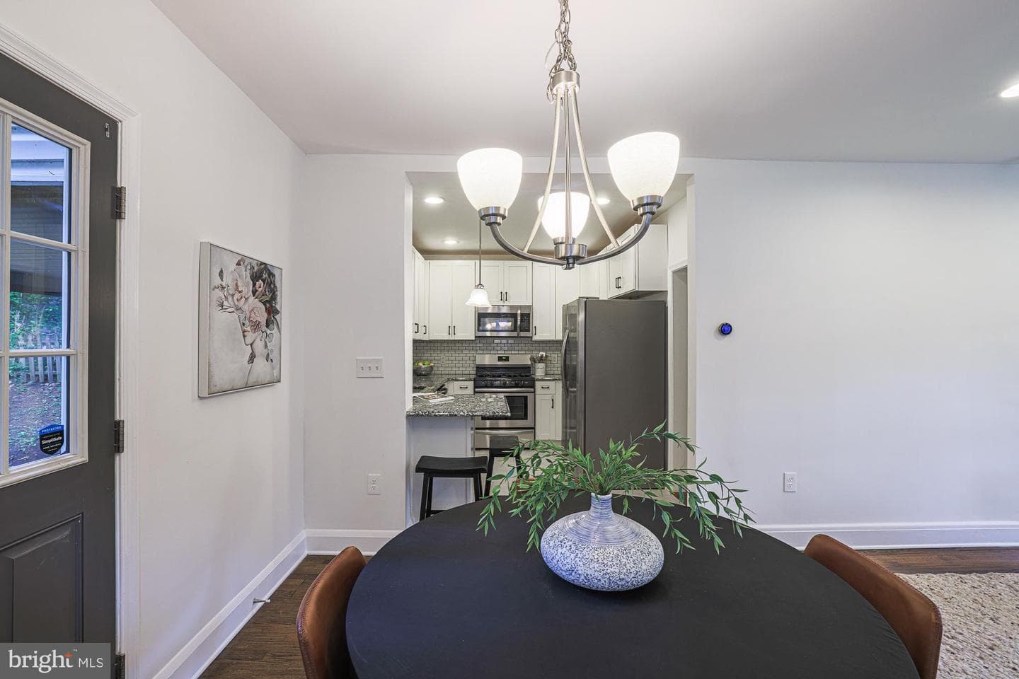 410 Kingston Road photo 10