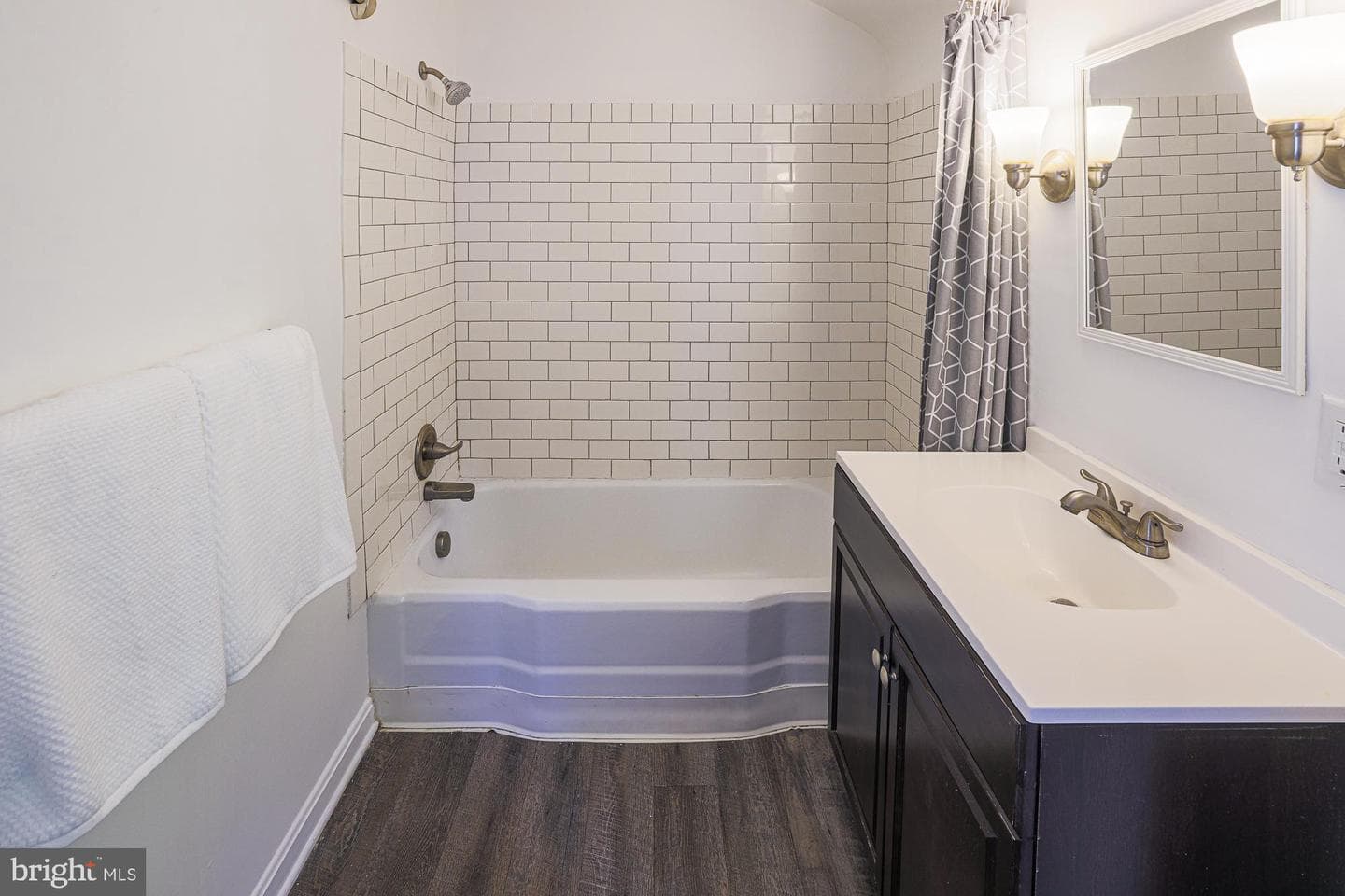 410 Kingston Road photo 30