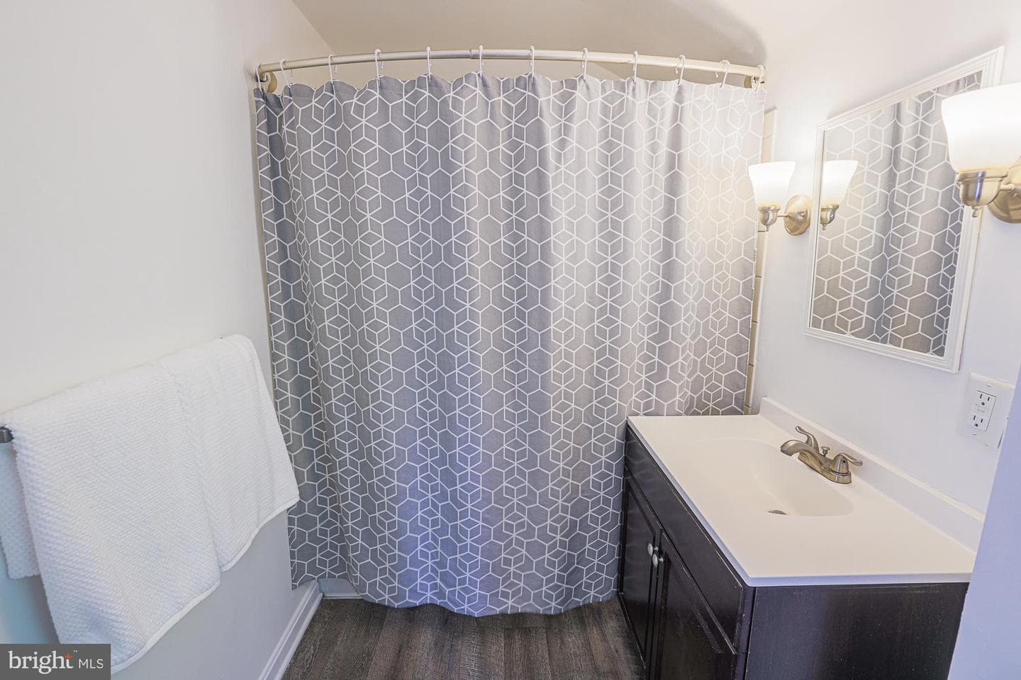 410 Kingston Road photo 31