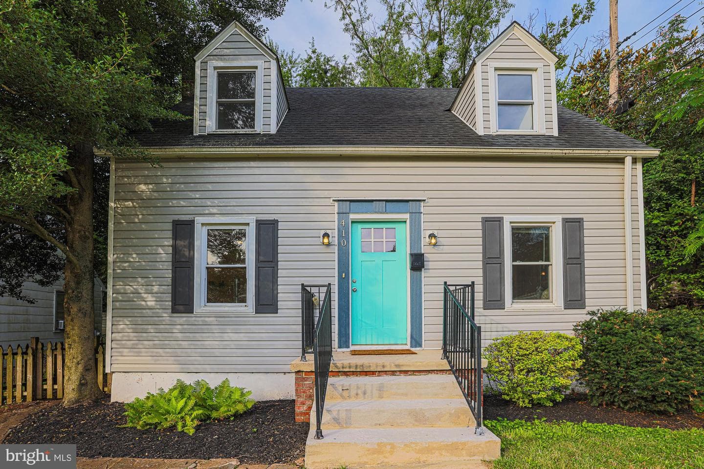 410 Kingston Road photo 5