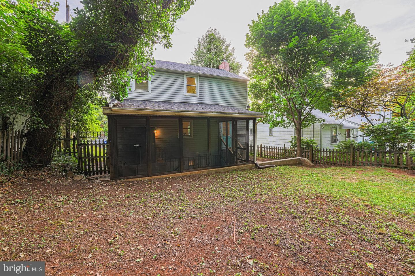 410 Kingston Road photo 54