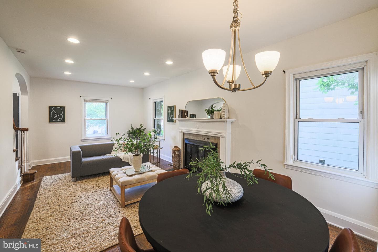 410 Kingston Road photo 8