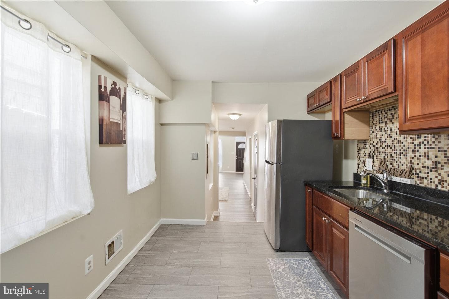 1224 E Eager Street photo 15