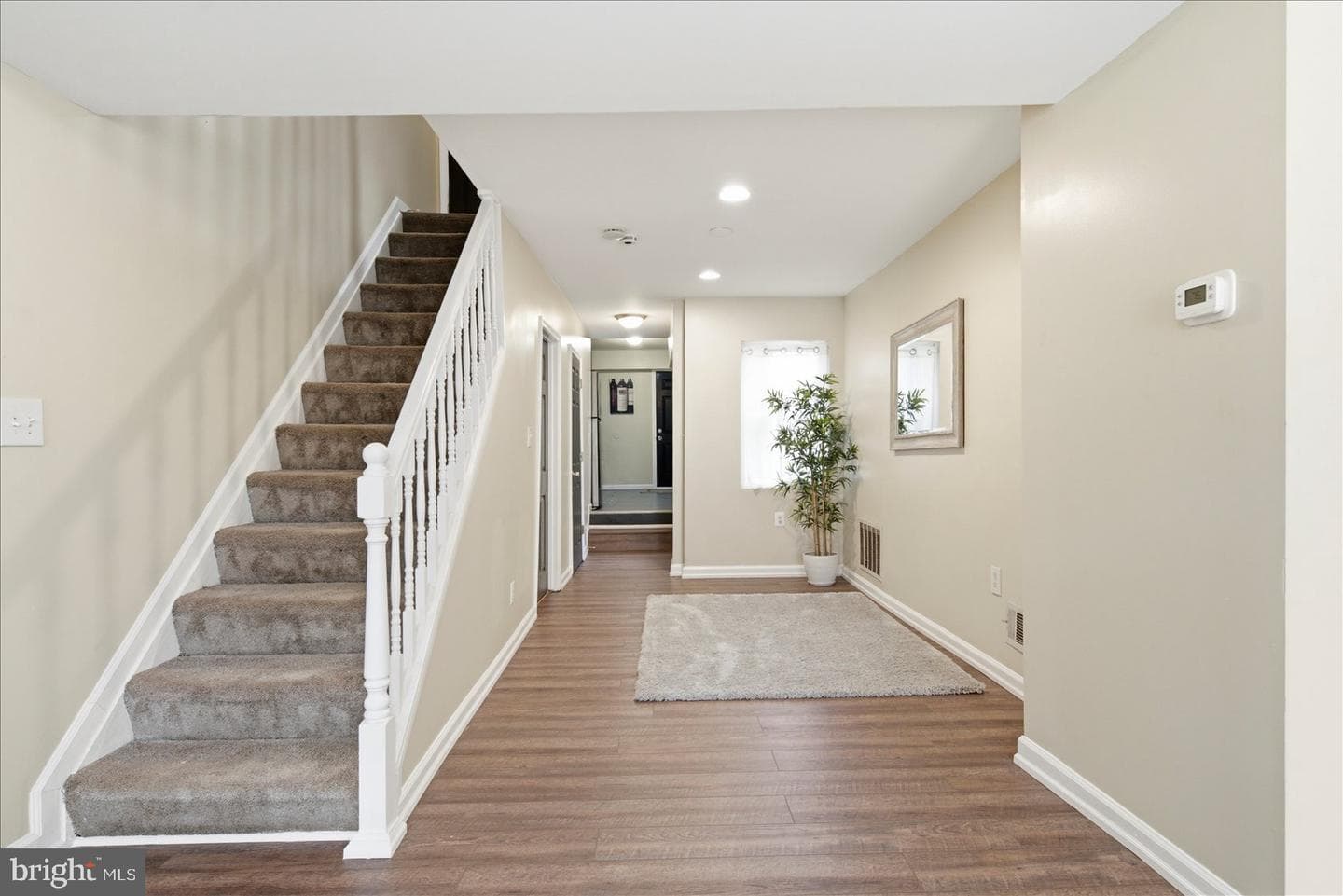 1224 E Eager Street photo 8