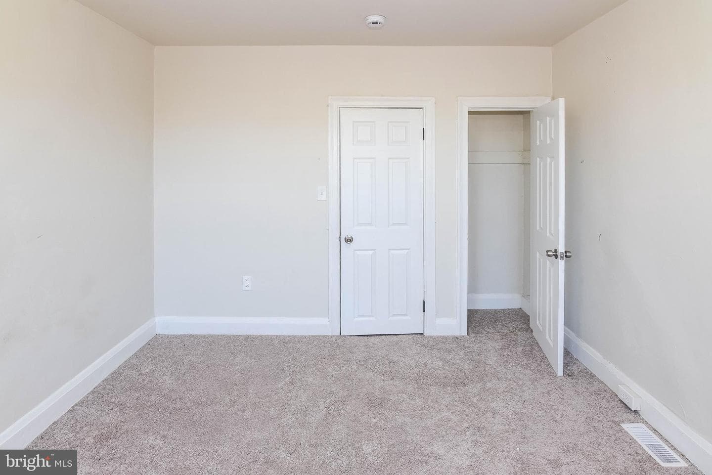 2606 Grogan Avenue photo 13