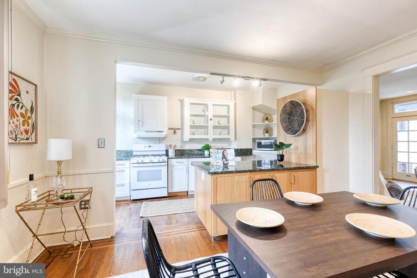 1330 Weldon Avenue photo 13