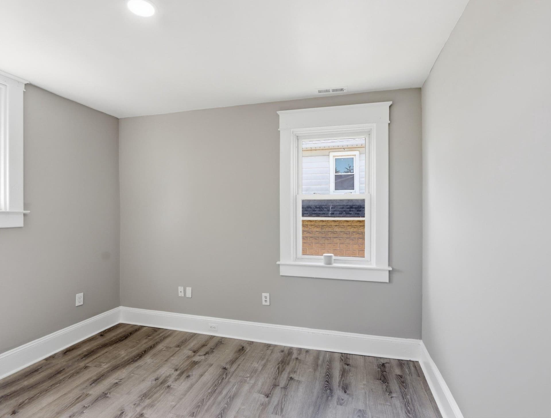 3605 Frankford photo 13