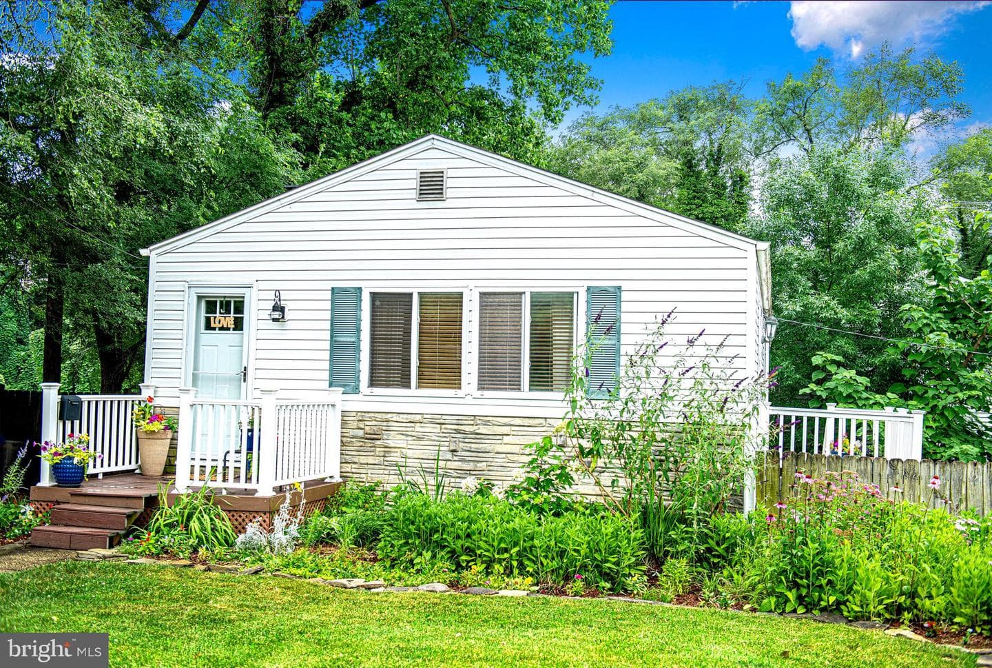3903 White Avenue photo 3