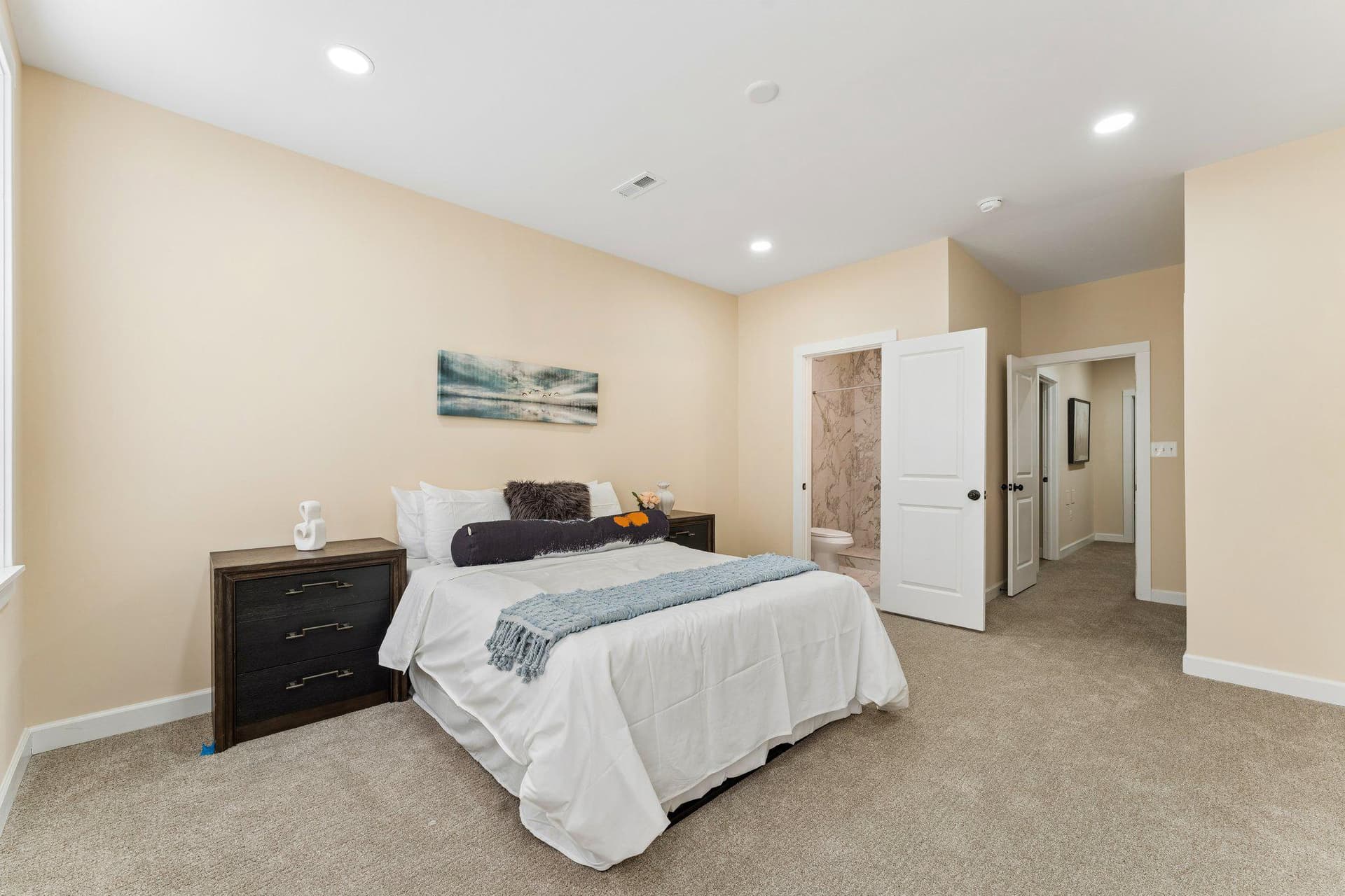 921 N Patterson Park Avenue photo 13