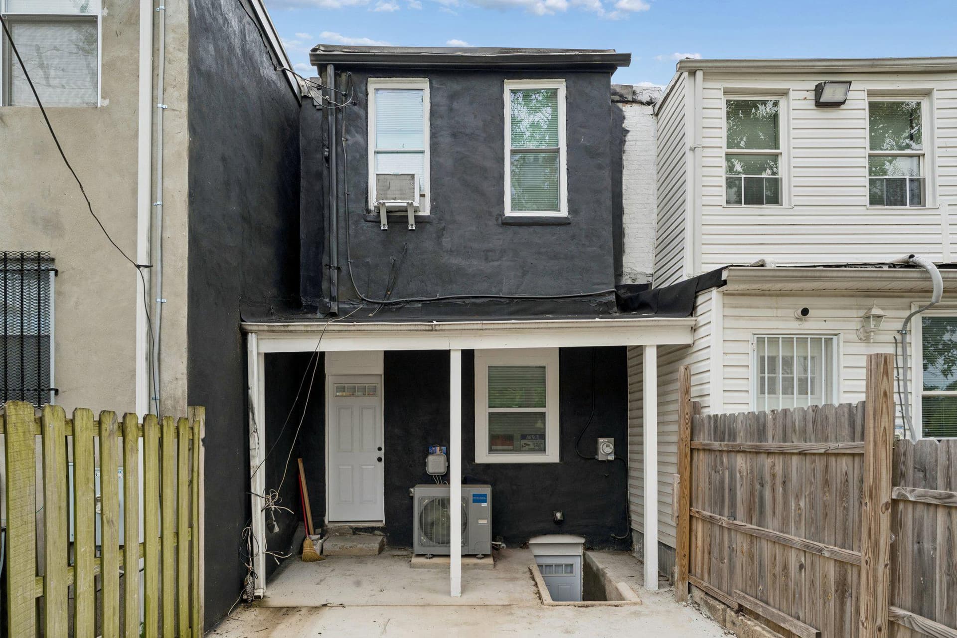 921 N Patterson Park Avenue photo 24