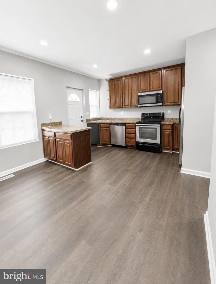 3740 Brooklyn Avenue photo 7