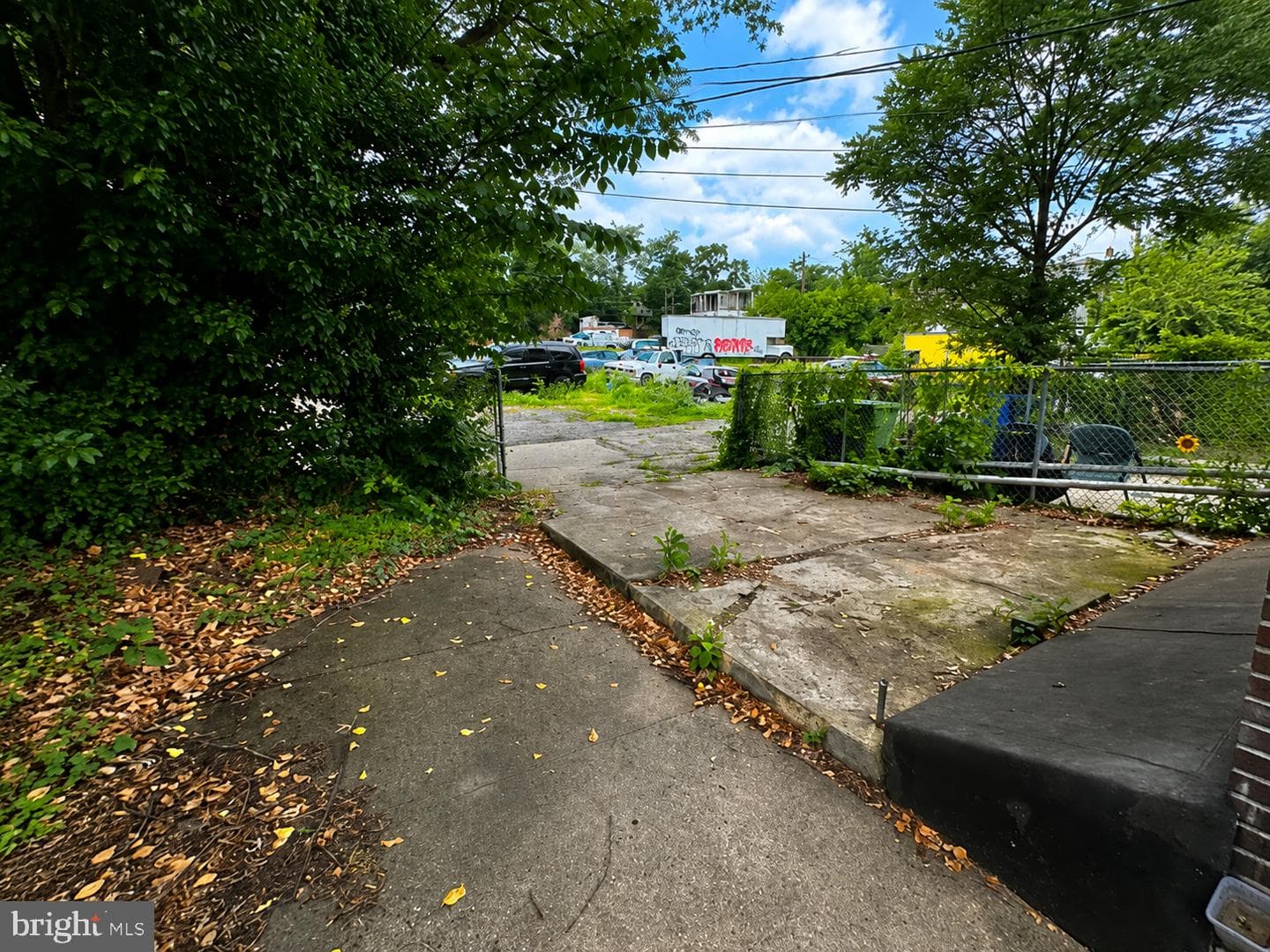 1412 Dukeland Street photo 14