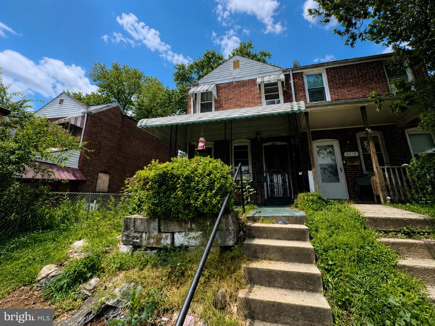 1412 Dukeland Street photo 2