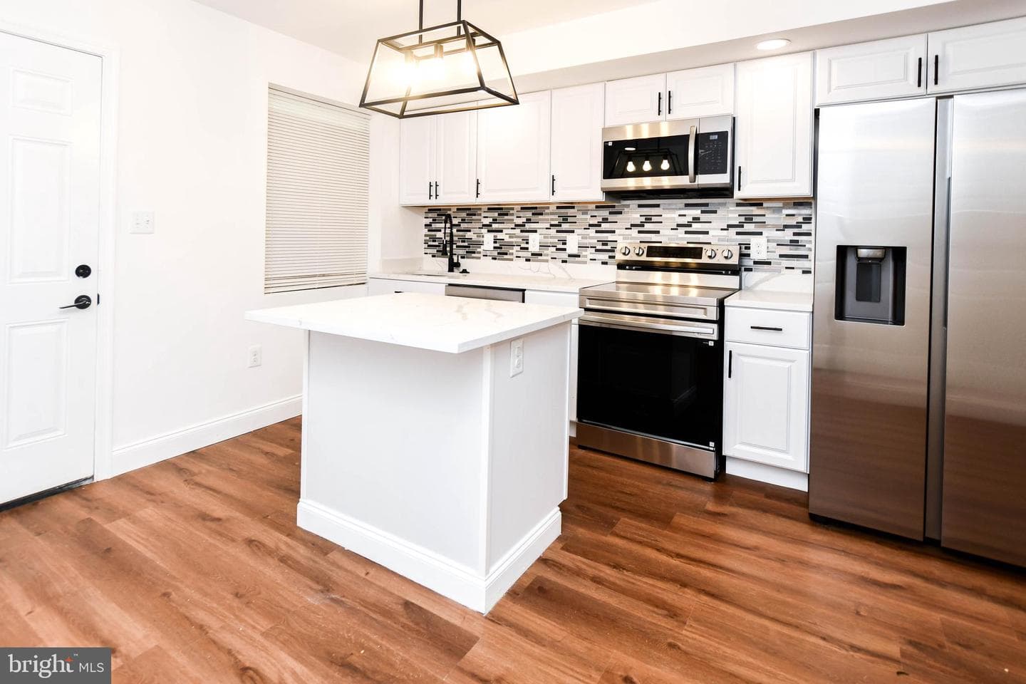 3817 Saint Margaret Street photo 40