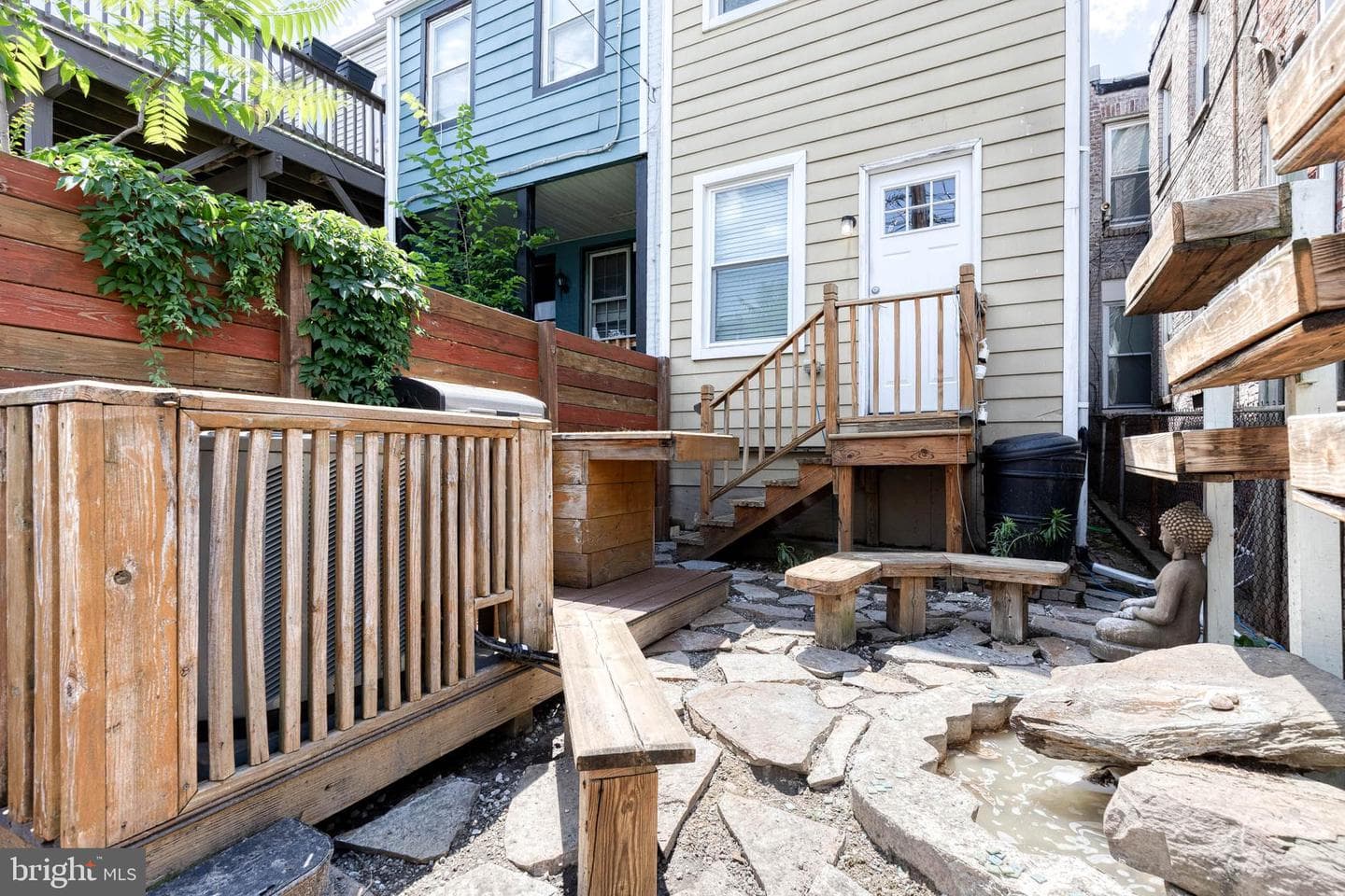15 N Montford Avenue photo 17