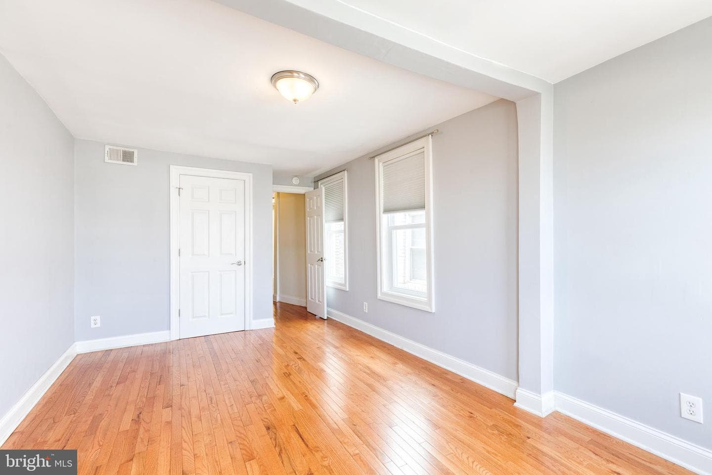 15 N Montford Avenue photo 25