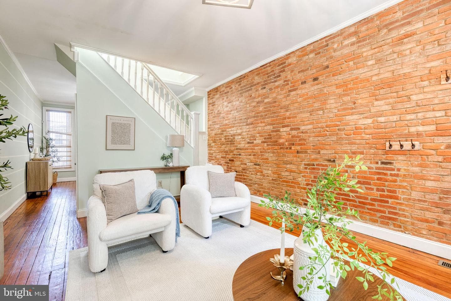 15 N Montford Avenue photo 3