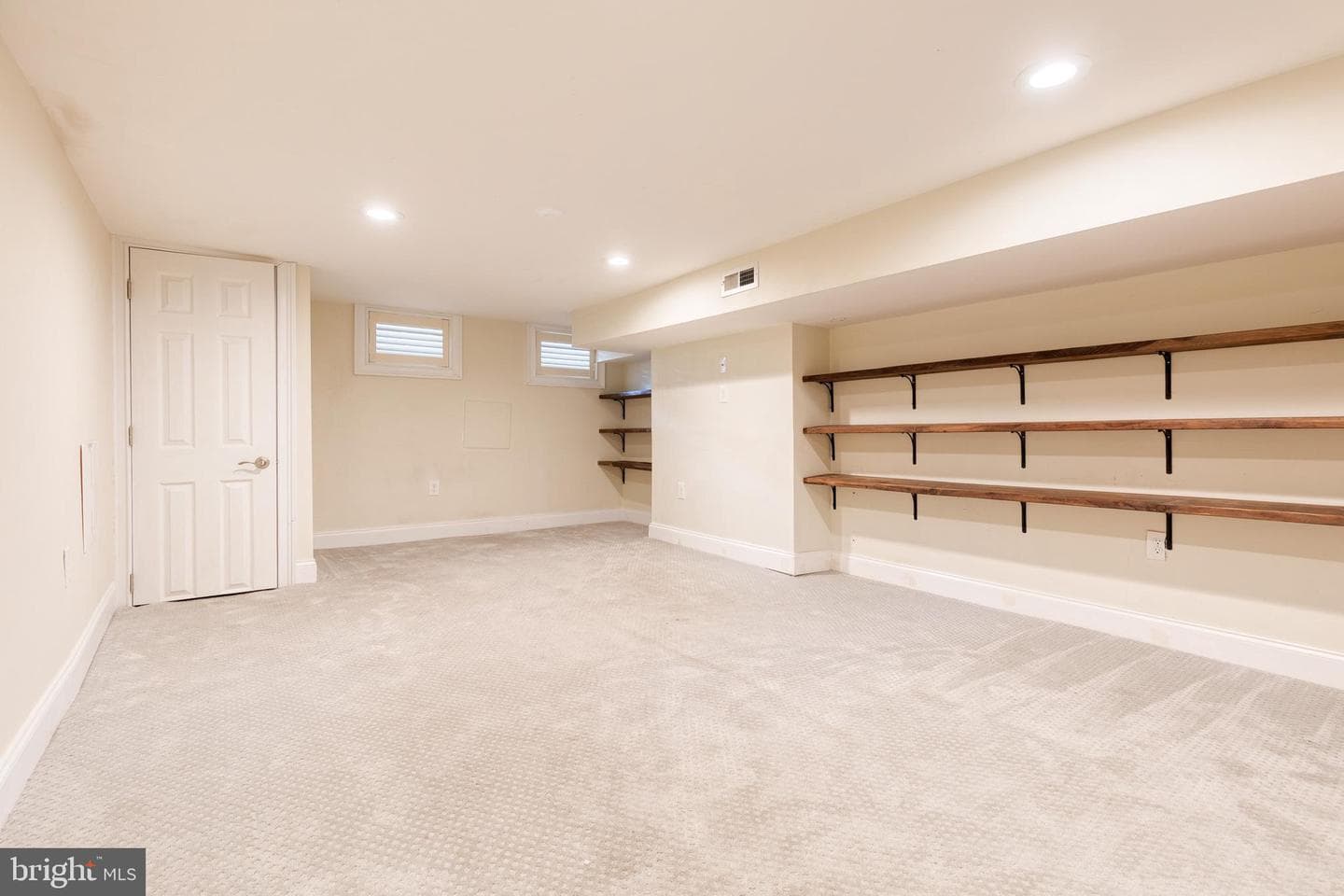 15 N Montford Avenue photo 31