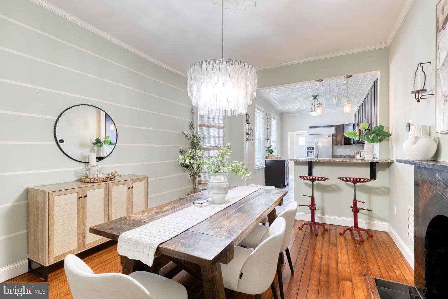15 N Montford Avenue photo 8