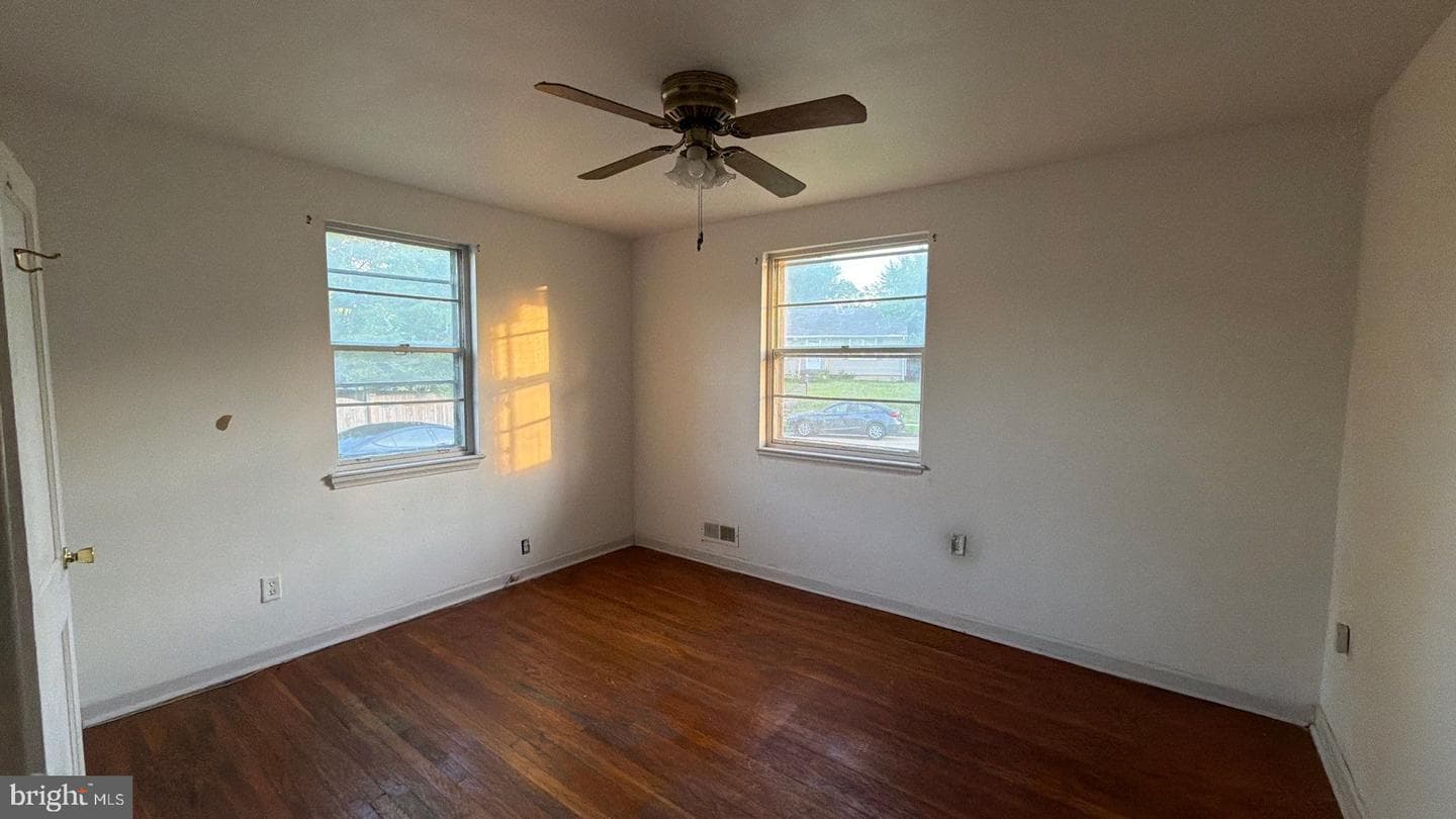 3608 Glenarm Avenue photo 25