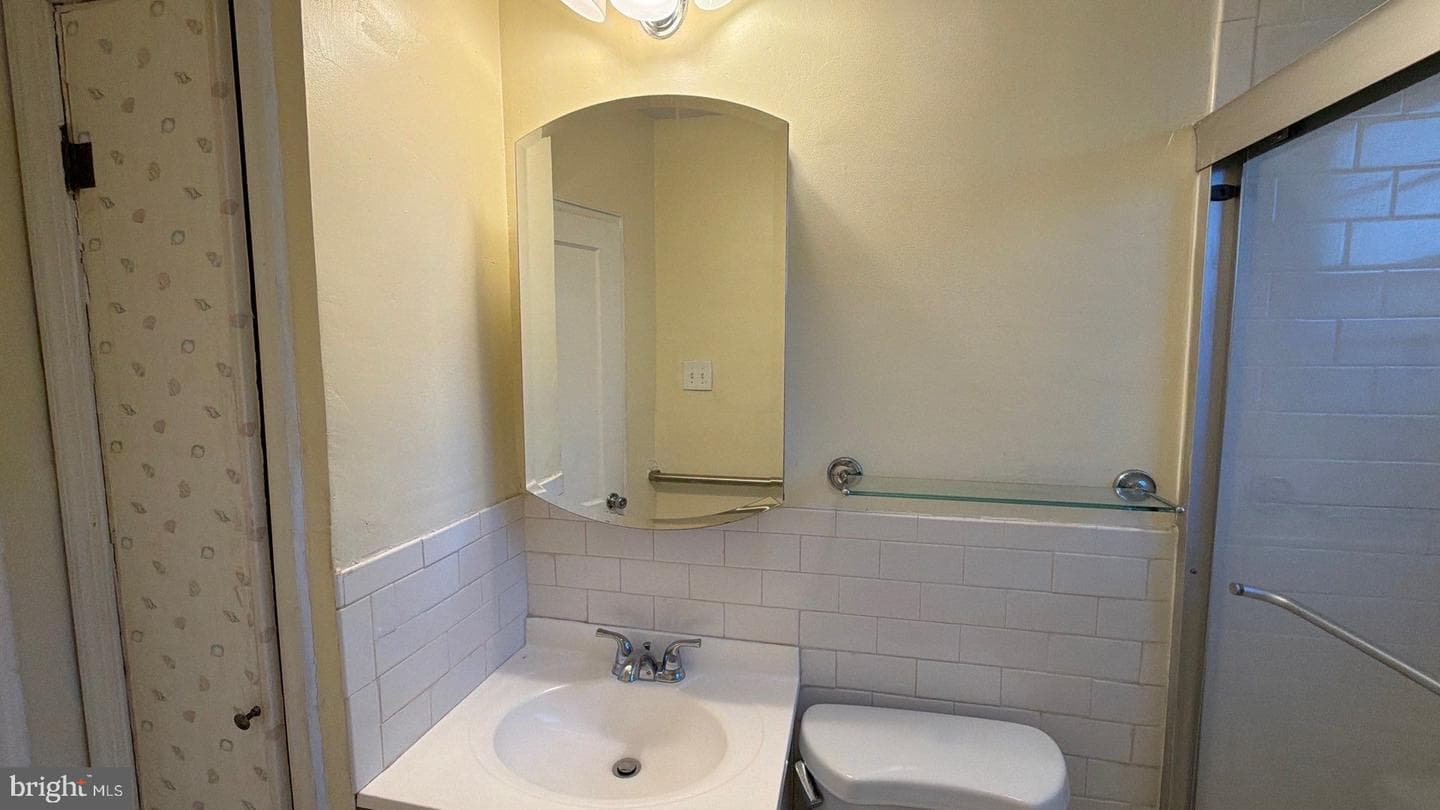 3608 Glenarm Avenue photo 35
