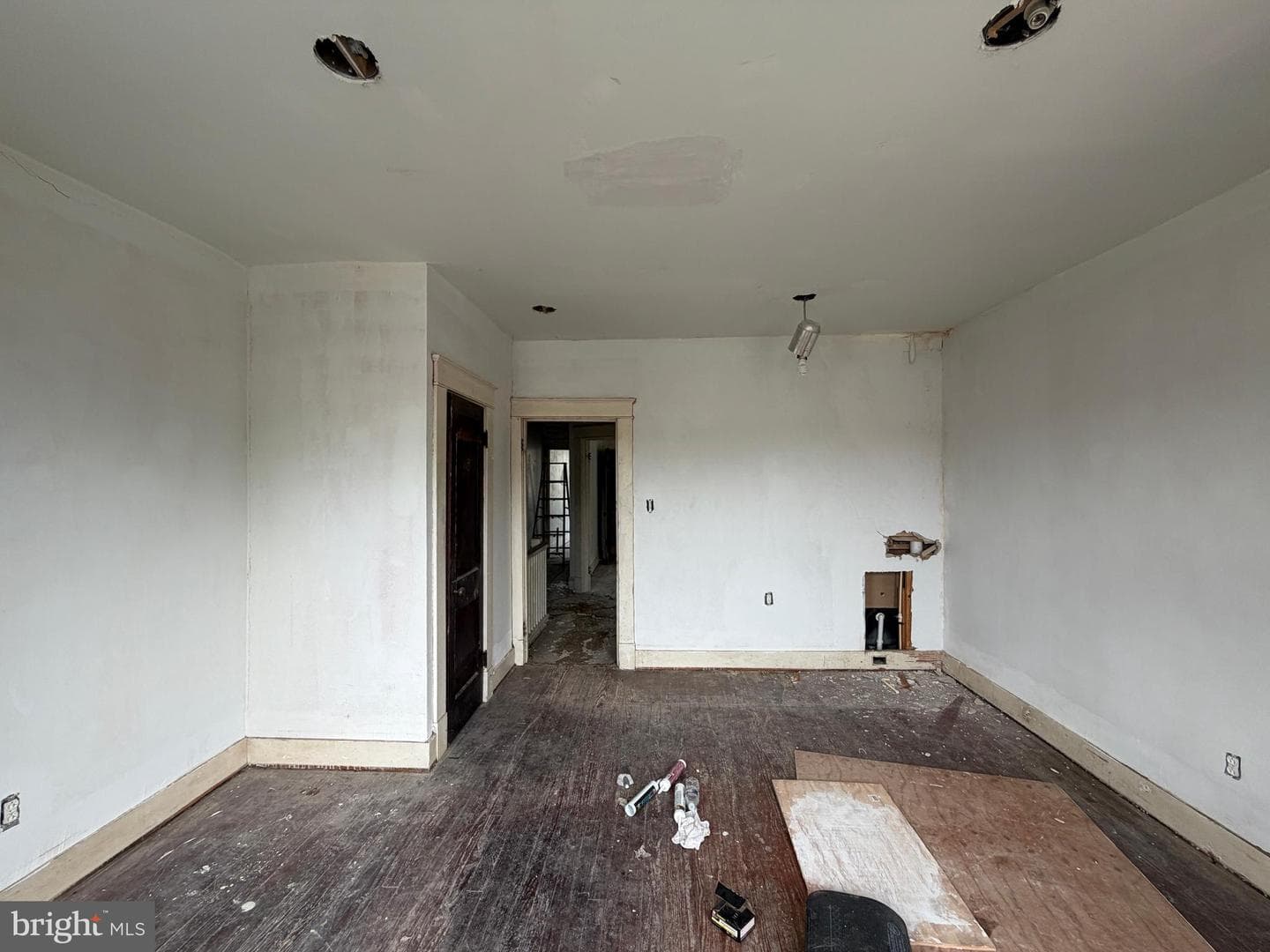 2327 W Lexington Street photo 20
