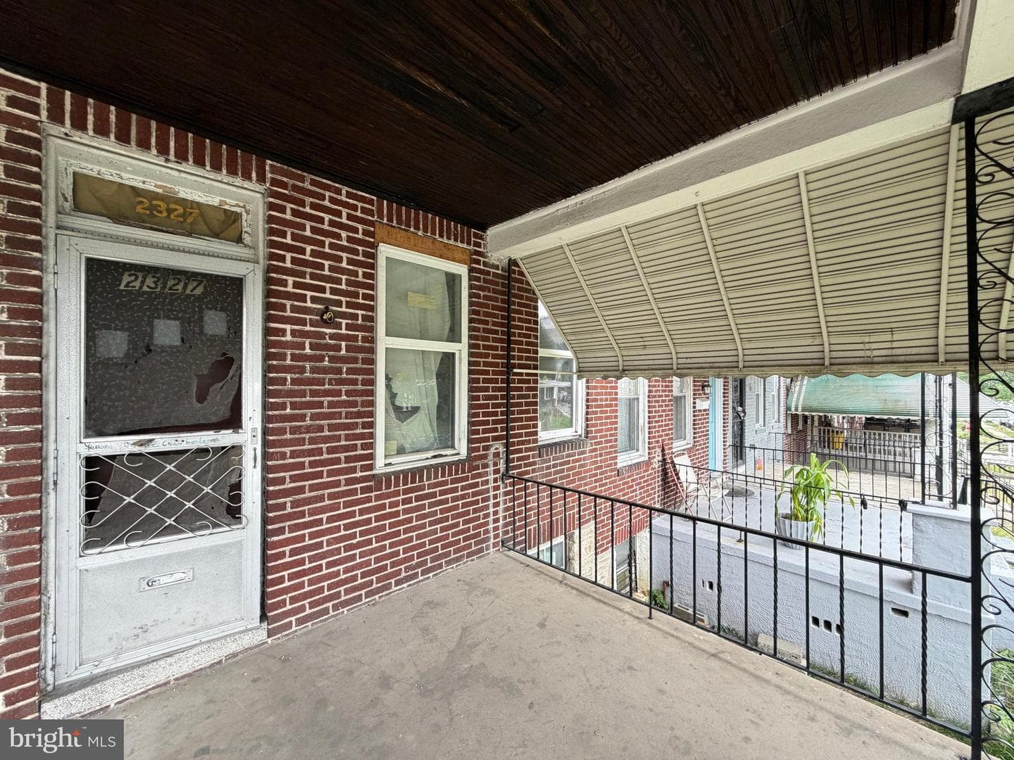 2327 W Lexington Street photo 3