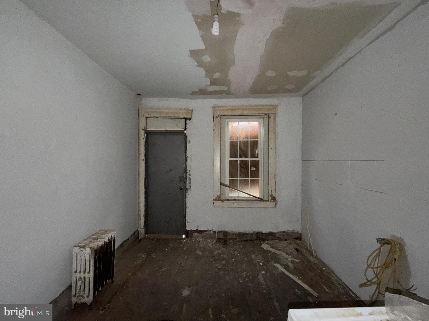 2327 W Lexington Street photo 9