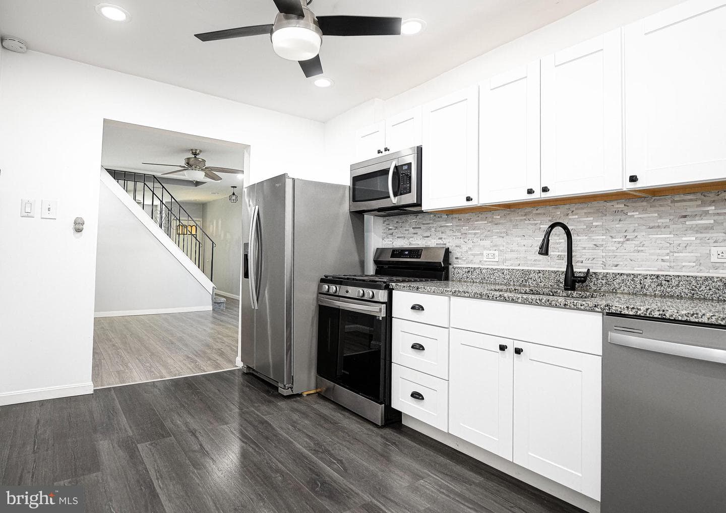 446 Fawcett Street photo 11