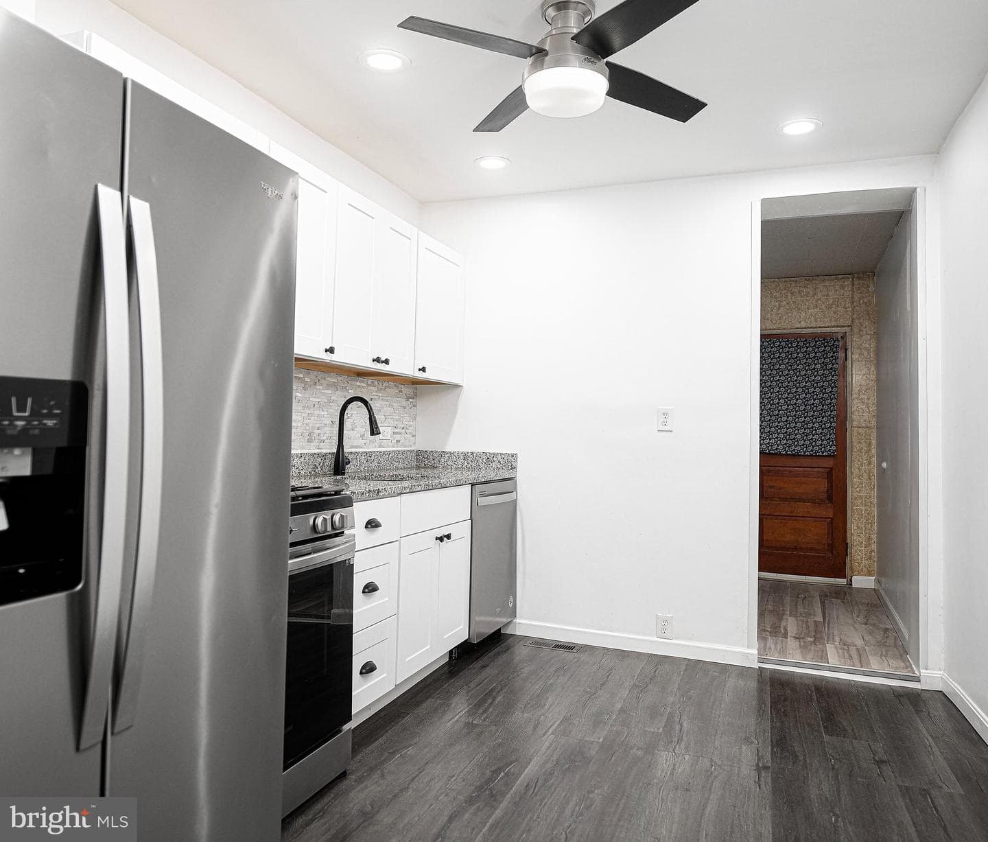 446 Fawcett Street photo 13