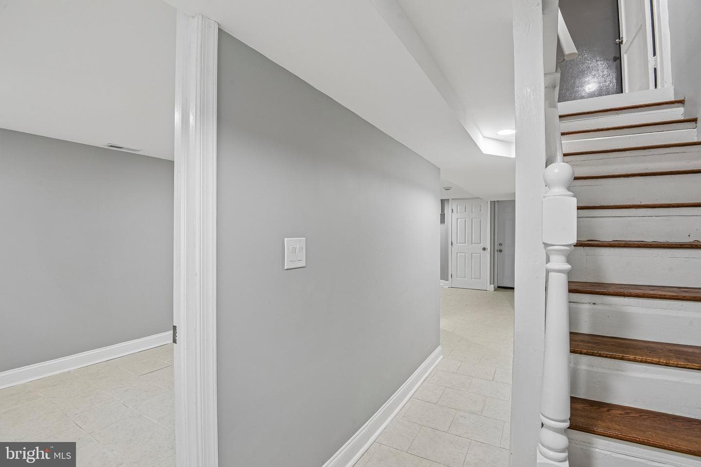 44 N Athol Avenue photo 15