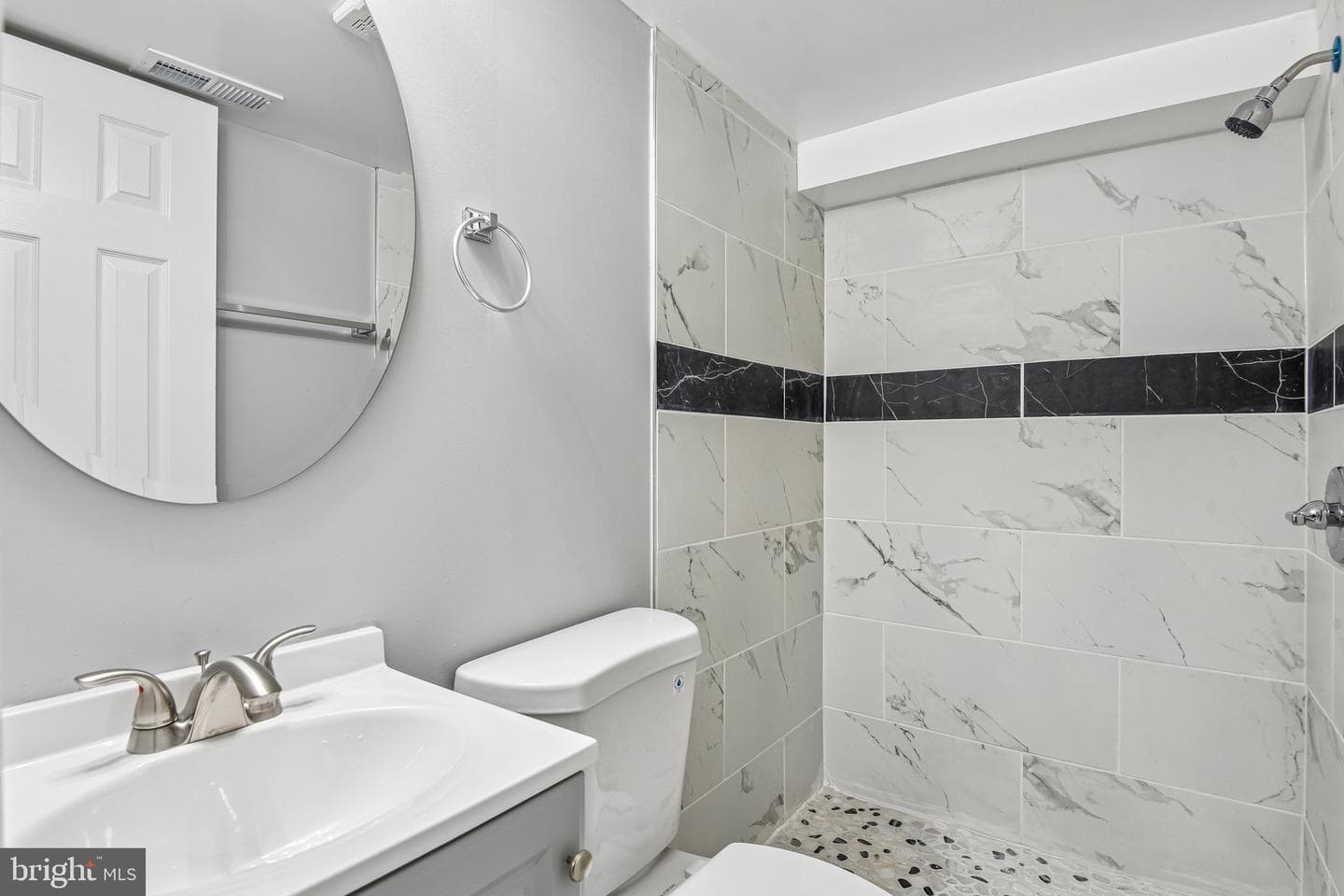 44 N Athol Avenue photo 21