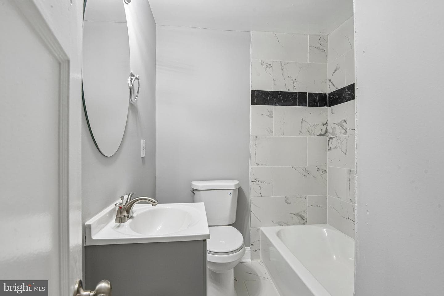 44 N Athol Avenue photo 25