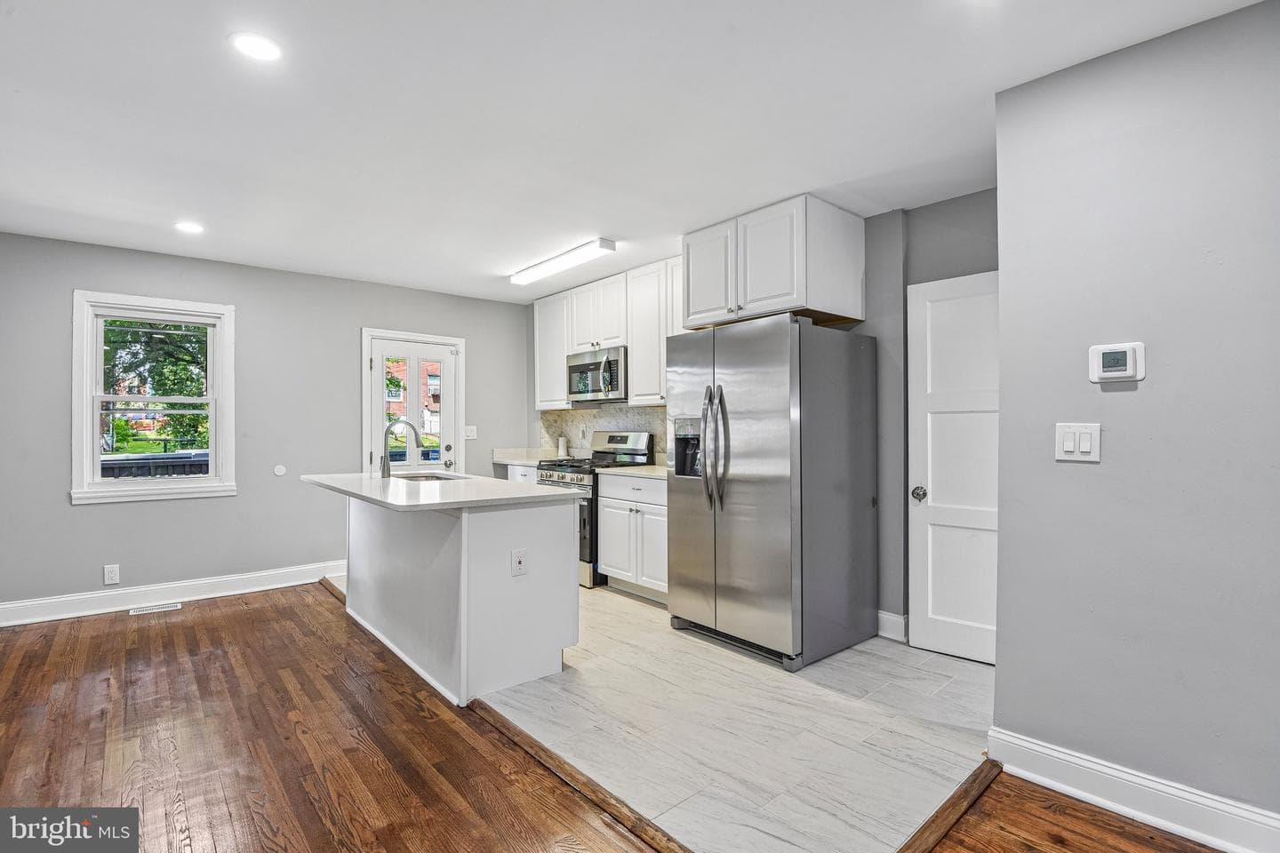 44 N Athol Avenue photo 9