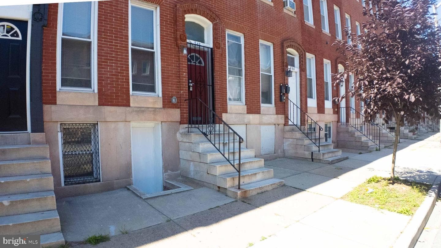 746 Dolphin Street photo 21
