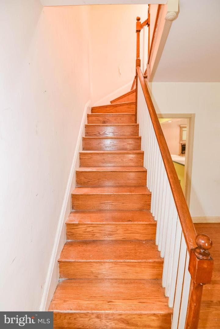 4639 Harcourt Rd photo 28