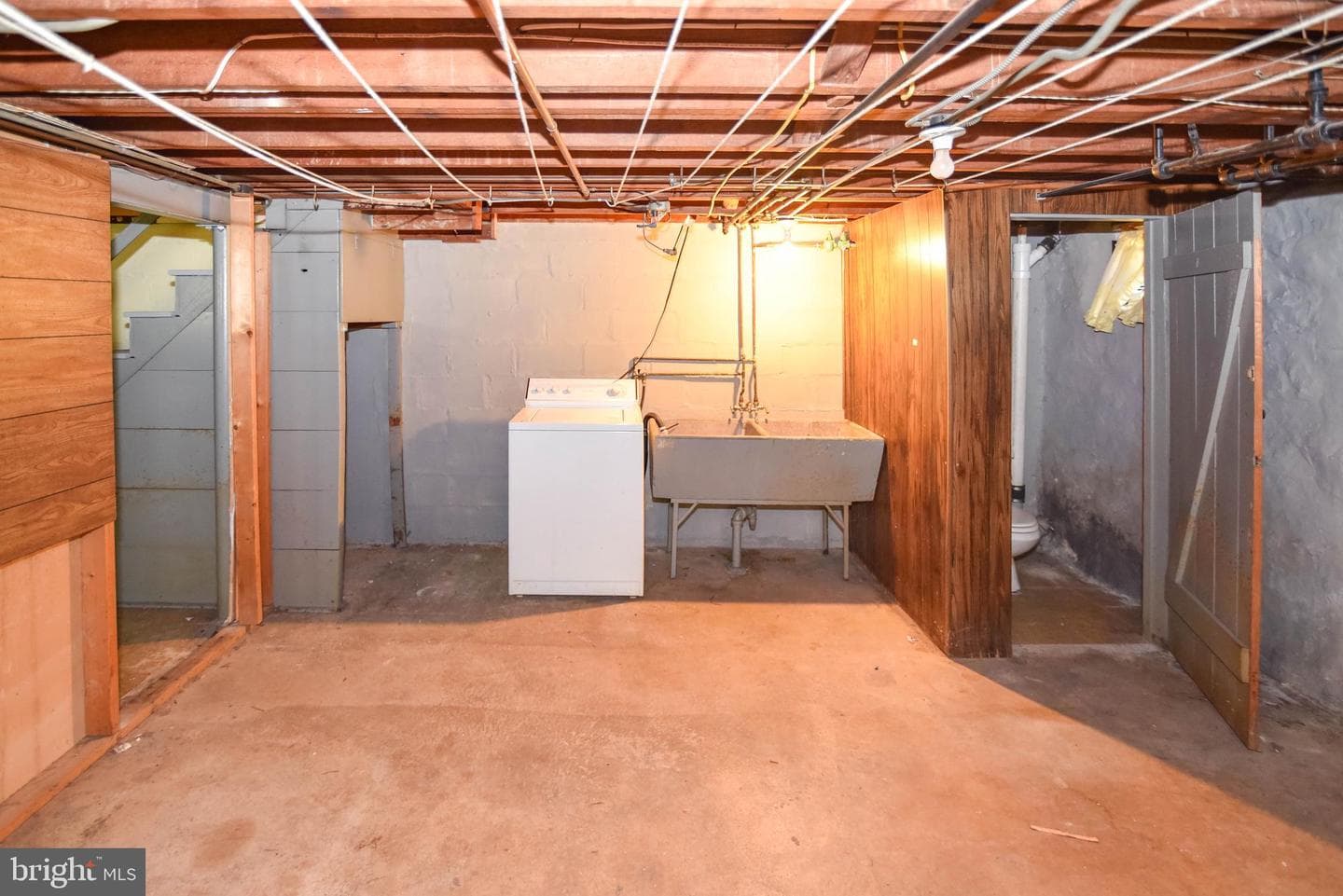 4639 Harcourt Rd photo 45