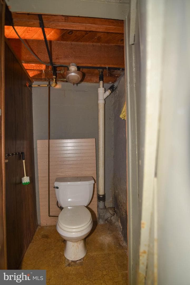 4639 Harcourt Rd photo 50
