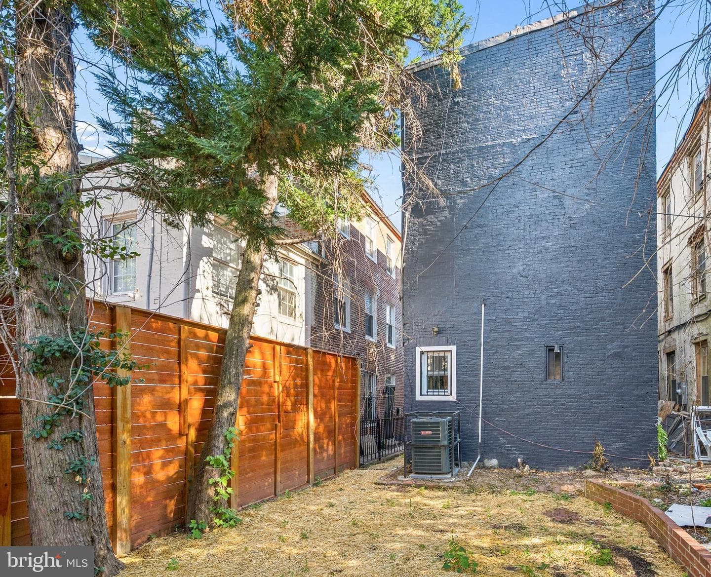 1626 Hollins Street photo 43