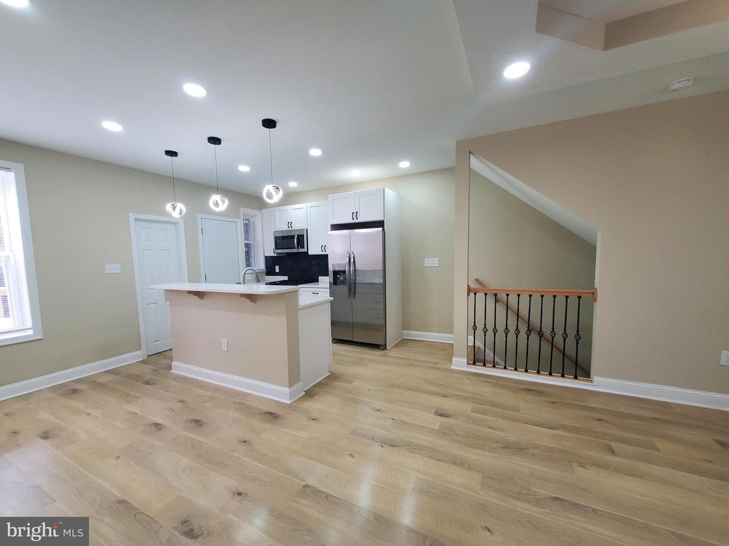 2861 W Garrison Avenue photo 10