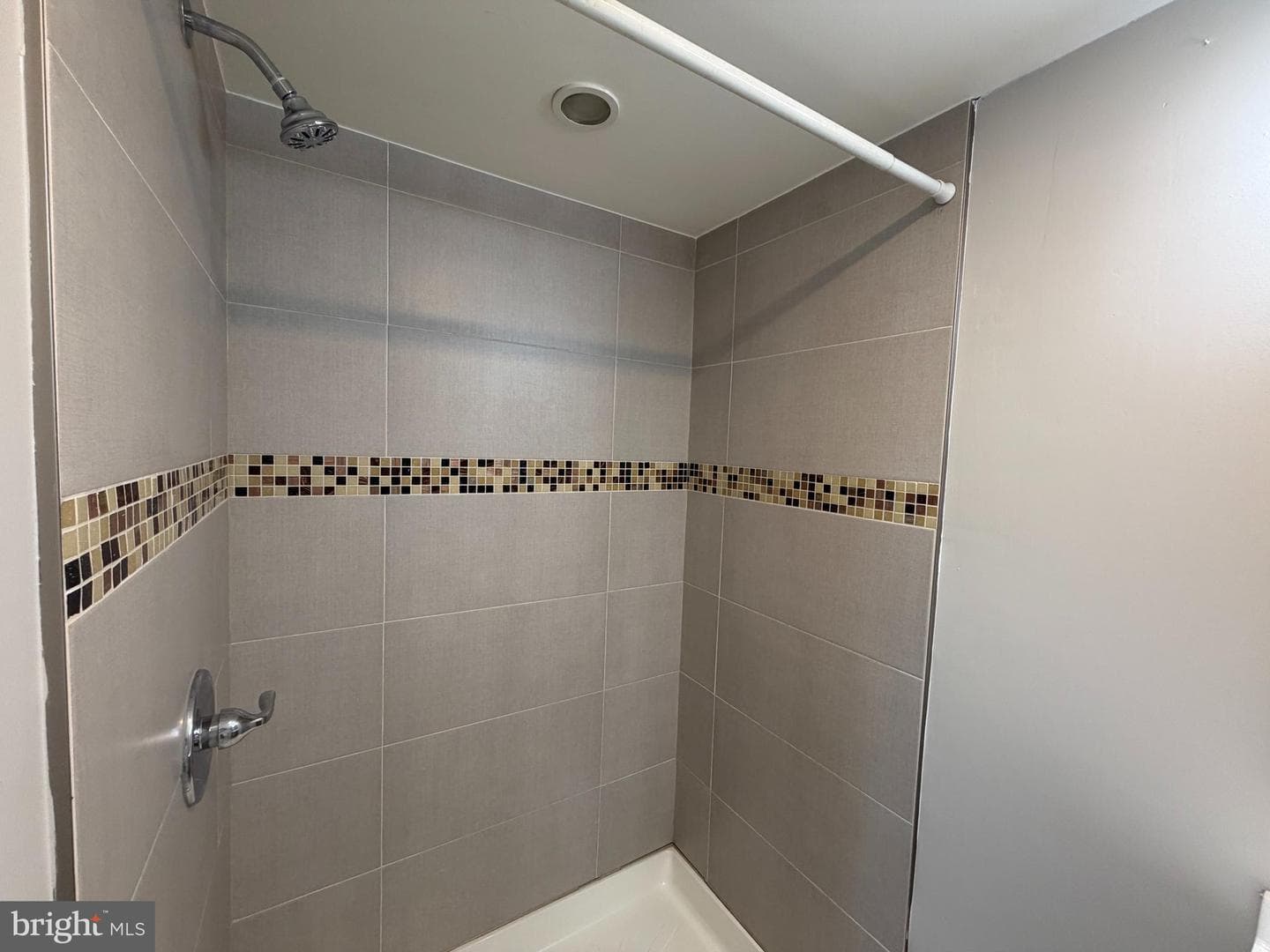 4331 Brehms Lane photo 16
